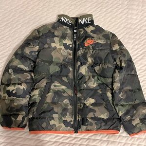 Nike Light Weight Camo Puffer Jacket